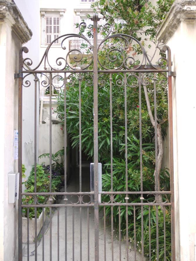 Barla 3 - A Spacious One Bedroom Apartment Near Place Garibaldi Nizza Exterior foto